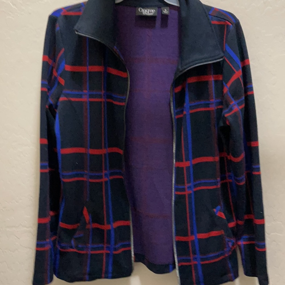 Blazer - Picture 2 of 4